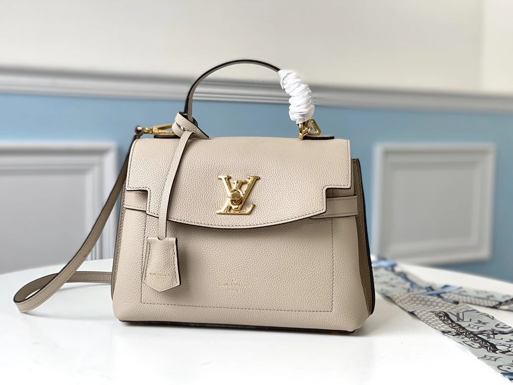 WIS LOUIS MM VUITTON EVER BB LOCKME 0821